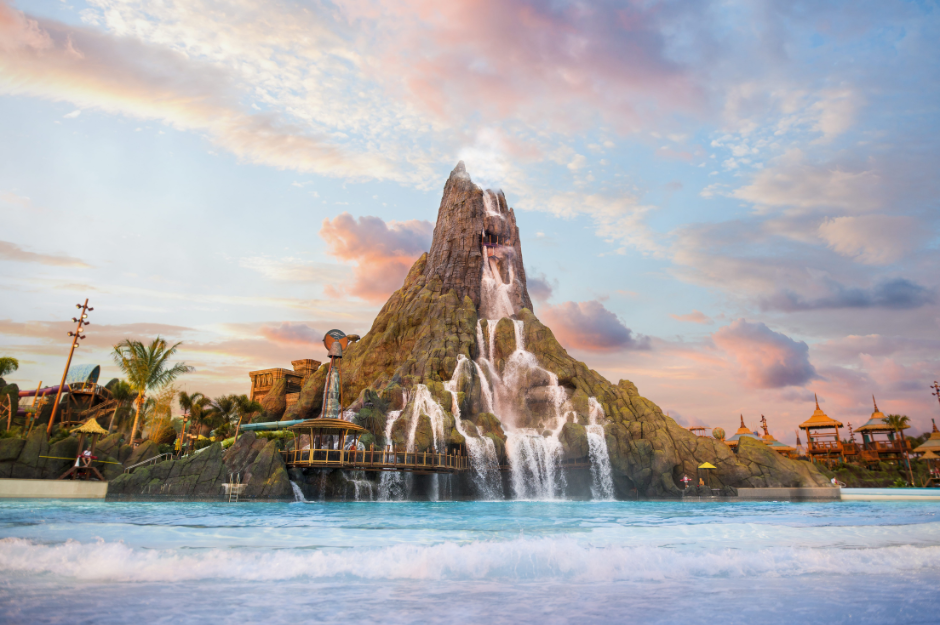 volcano bay rides